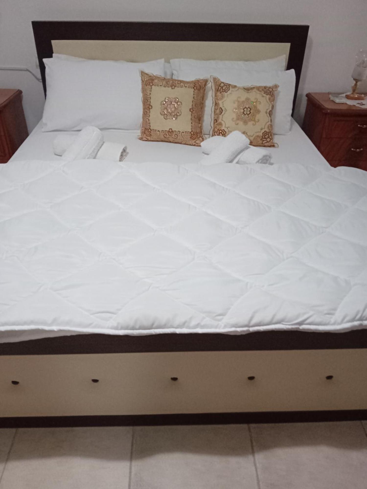 Olivia Guesthouse Gjirokastër Екстериор снимка