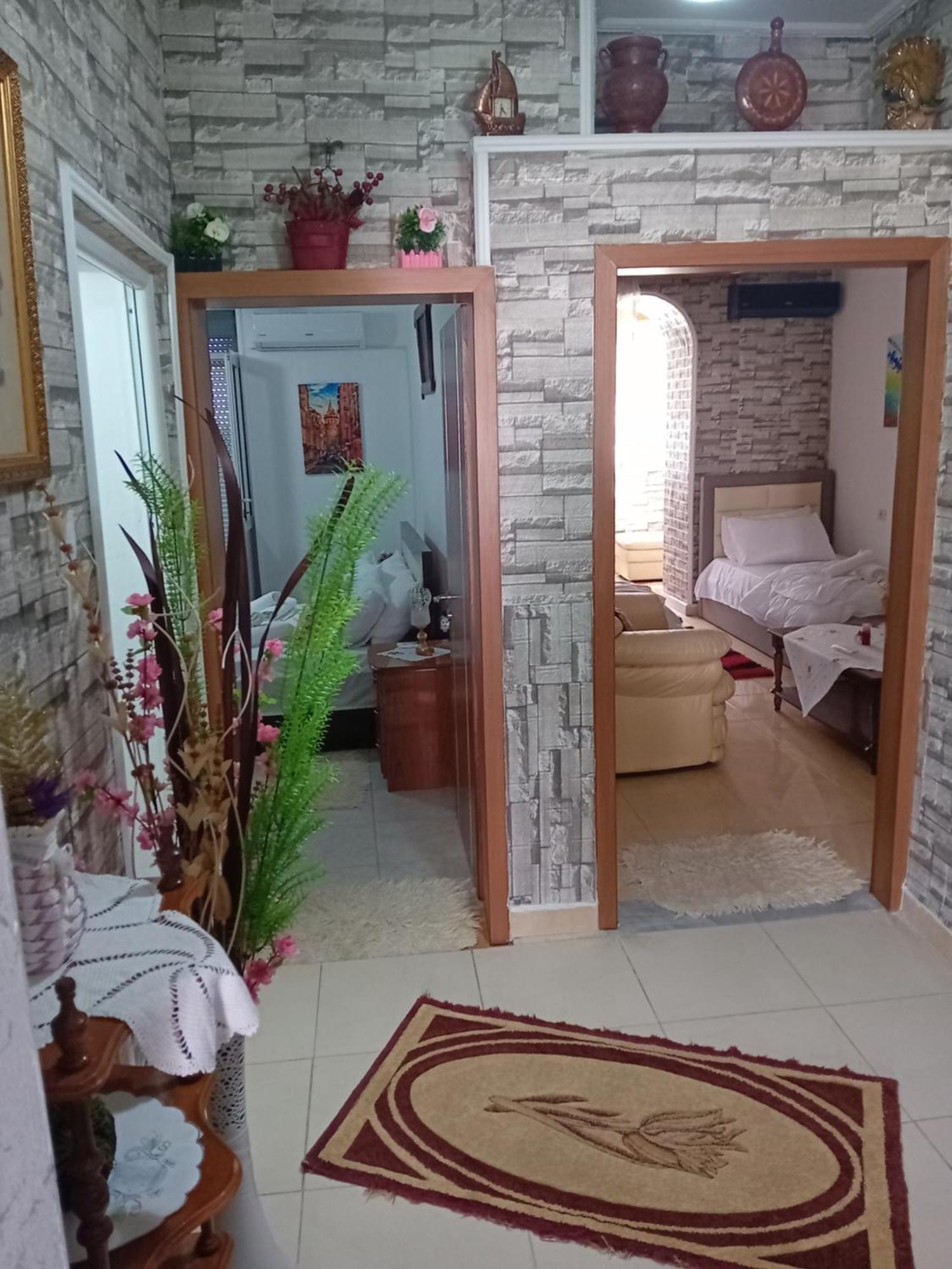 Olivia Guesthouse Gjirokastër Екстериор снимка