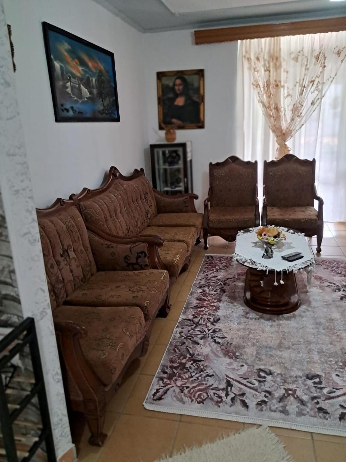 Olivia Guesthouse Gjirokastër Екстериор снимка